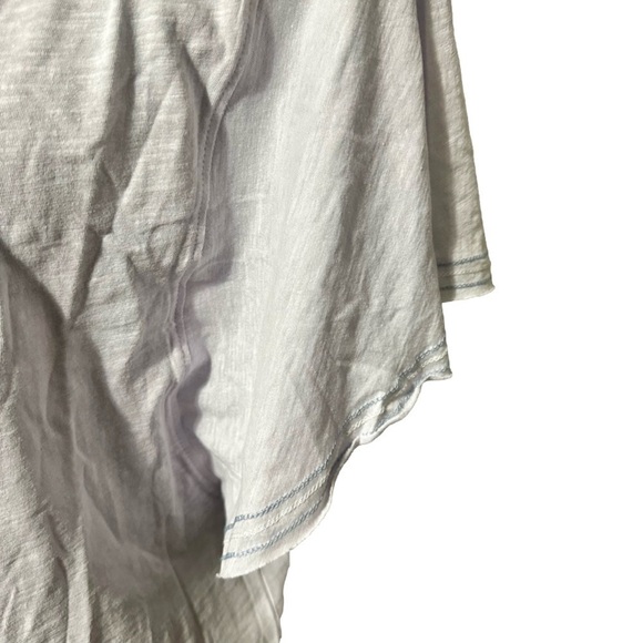 Light purple flutter Sleeve Top - Picture 3 of 3